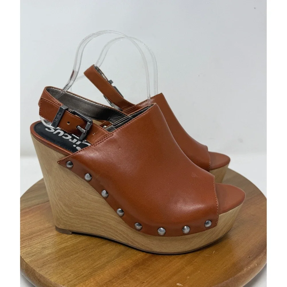 Circus by Sam Edelman Clara Cognac Brown Studded Wedge Platform Sandals Size 8M